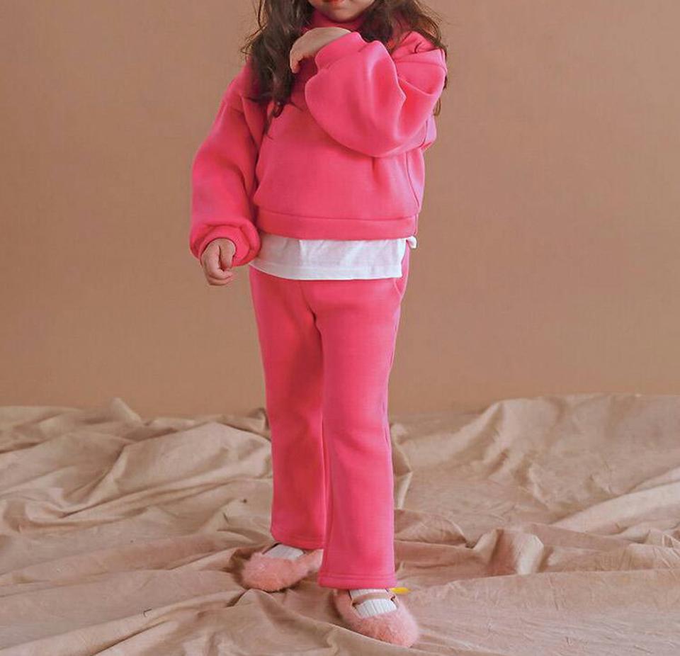 両起毛ハーフネックスウェット上下SET・p010424 キッズ【3~8才】【set】【セットアップ setup トップス 長袖 トレーナー パンツ ズボン スウェット 単色 ハーフネック 無地 裏起毛 女の子 男の子 冬 韓国 韓国子供服 こども 子供服 こども服】【KIDS】【WS】