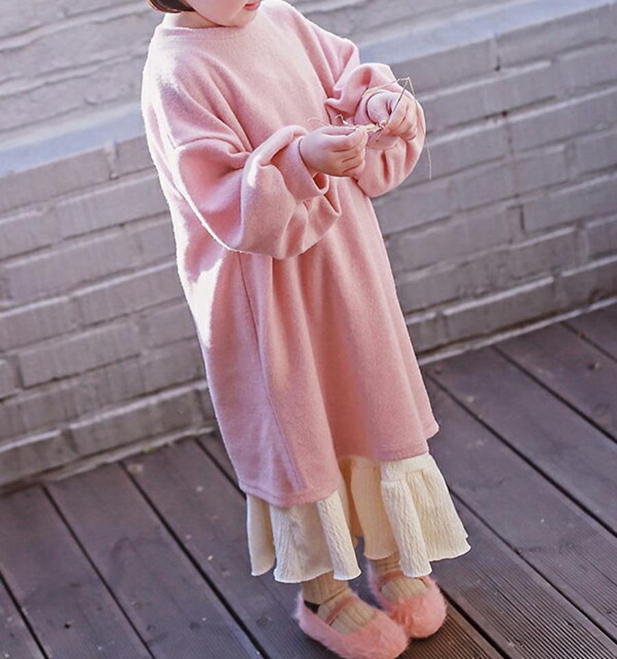 【キッズ30%OFF】起毛ソフトニットフリルワンピース・p010396 キッズ【3~8才】【ops】【ワンピース ロング ロングワンピース 長袖 フリル ニット ニットワンピース 起毛 可愛い かわいい 女の子 秋 冬 韓国 韓国子供服 子供 こども 子供服 こども服】【KIDS】