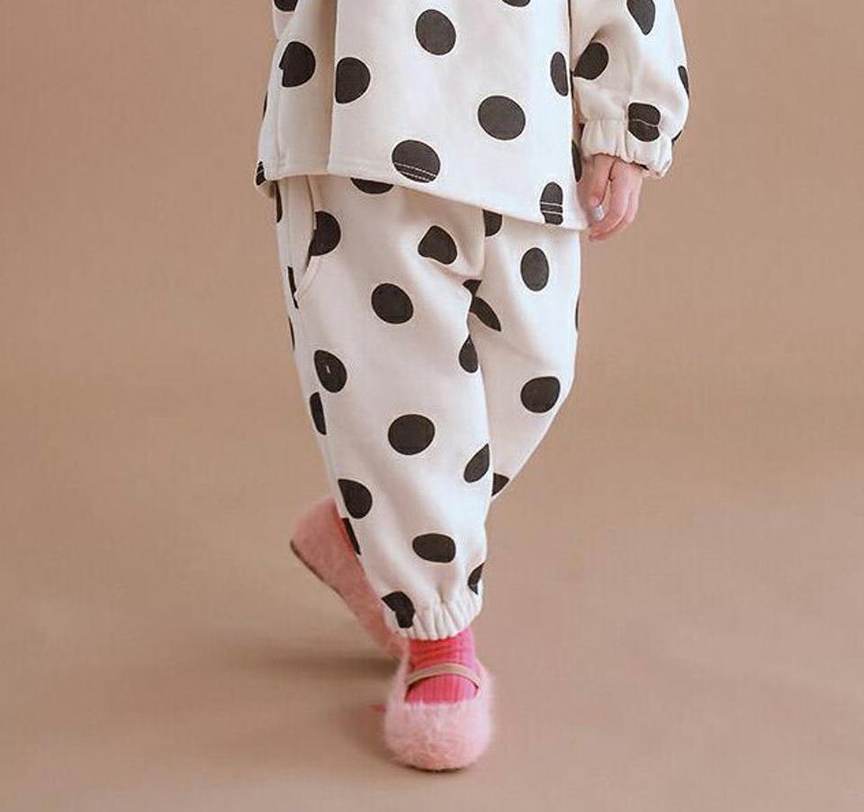 【キッズ30%OFF】両起毛ドットパンツ・p010407 キッズ【3~8才】【pt】【パンツ ズボン ロングパンツ 長ズボン ドット柄 カジュアル 裏起毛 起毛 ラフ ウエストゴム 女の子 男の子 冬 韓国 韓国子供服 子供 こども 子供服 こども服】【KIDS】