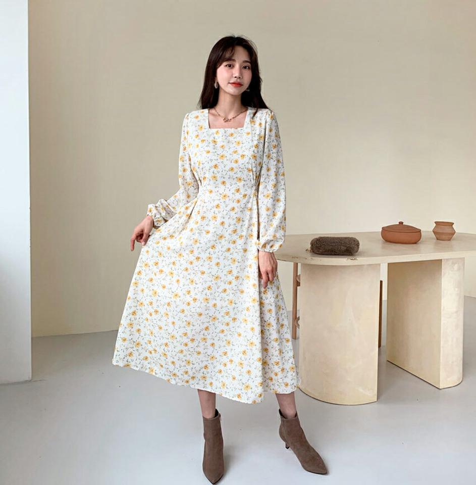 花柄スクエアネックワンピース・全2色・b61320 レディース 【ops】【韓国 ファッション ワンピース ロング フレア Aライン 長袖 パフスリーブ ボリューム袖 ぼわん袖 パターン 柄 小花柄 クラシック フェミニン きれいめ カジュアル 秋 冬】