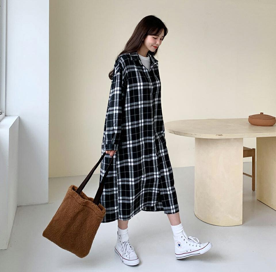 ストラップ付チェックシャツワンピース・全2色・t61318 レディース 【ops】【韓国 ファッション ワンピース ロング シャツ カラー 長袖 ボタン ルーズ ゆったり 体型カバー シャツワンピース チェック ウエストストラップ マタニティ カジュアル 秋 冬】
