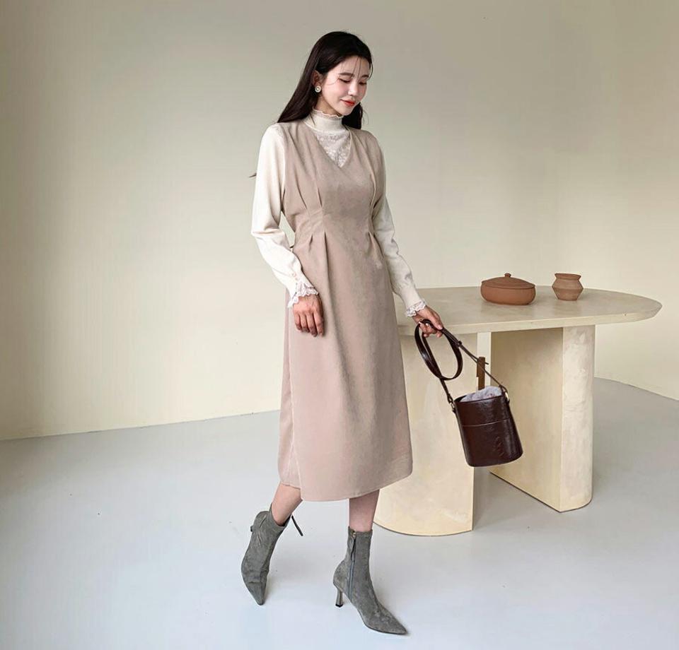 タックスリーブレスワンピース・全3色・t61319 レディース 【ops】【韓国 ファッション ワンピース ロング Vネック スリーブレス ノースリーブ スリム 体型カバー リボン タック レイヤード 細身 フェミニン カジュアル 秋 冬】