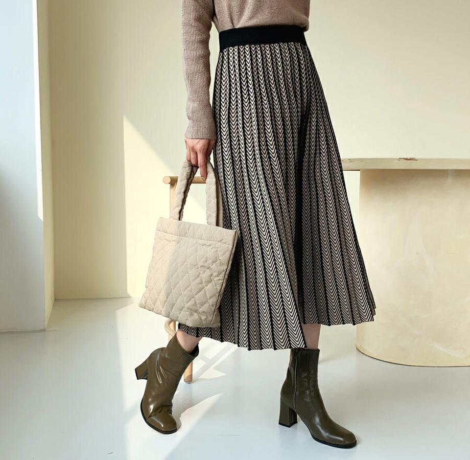 ヘリンボーンニットスカート・全2色・b61341 レディース 【sk】【韓国 ファッション ボトムス スカート ロング フレア Aライン パターン 柄 上品 エレガント 高見え 大人 カジュアル 秋 冬】