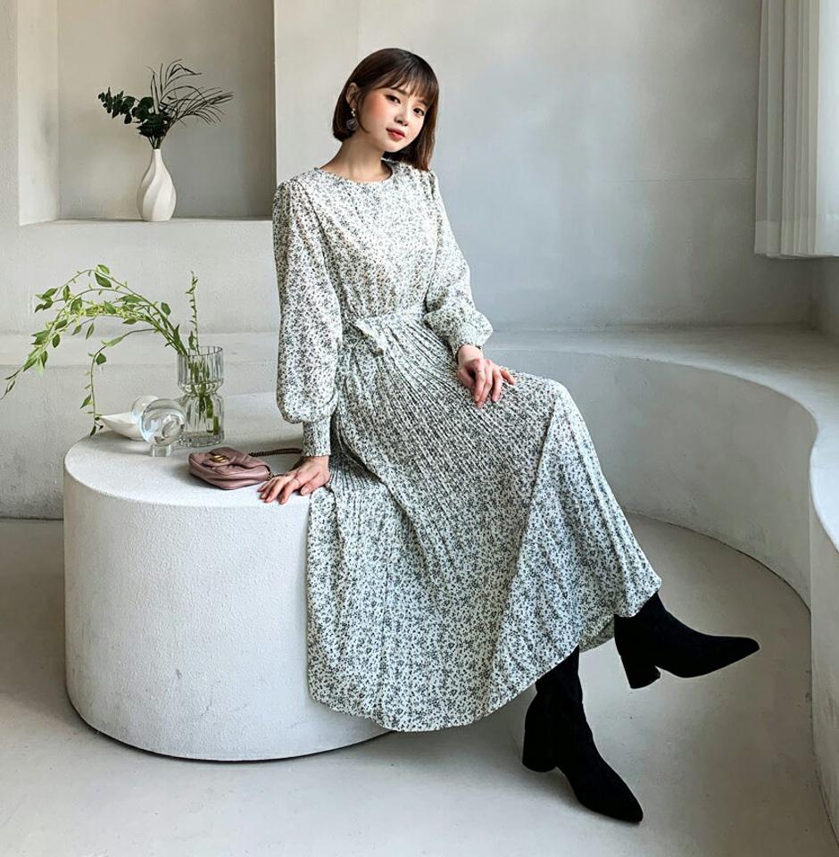 ストラップ付花柄ワンピース・全2色・b62229 レディース 【ops】【韓国 ファッション ワンピース ラウンドネック 長袖 フレア Aライン プリーツ 小花柄 パターン 柄 パフスリーブ ぼわん袖 ボリューム袖 揺れる シアー カジュアル 秋 冬】