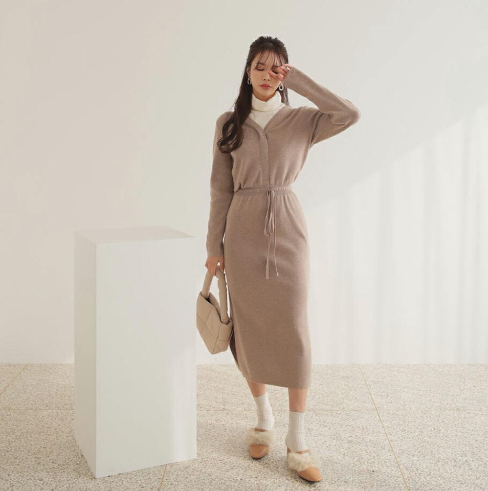 Vネックスリムワンピース・全4色・b65876 レディース 【ops】【ワンピース ロング ロングワンピース スリット スリム Vネック 長袖 単色 無地 シンプル カジュアル 大人 秋 冬 韓国 ファッション】【ハイホリHIHOLLI】