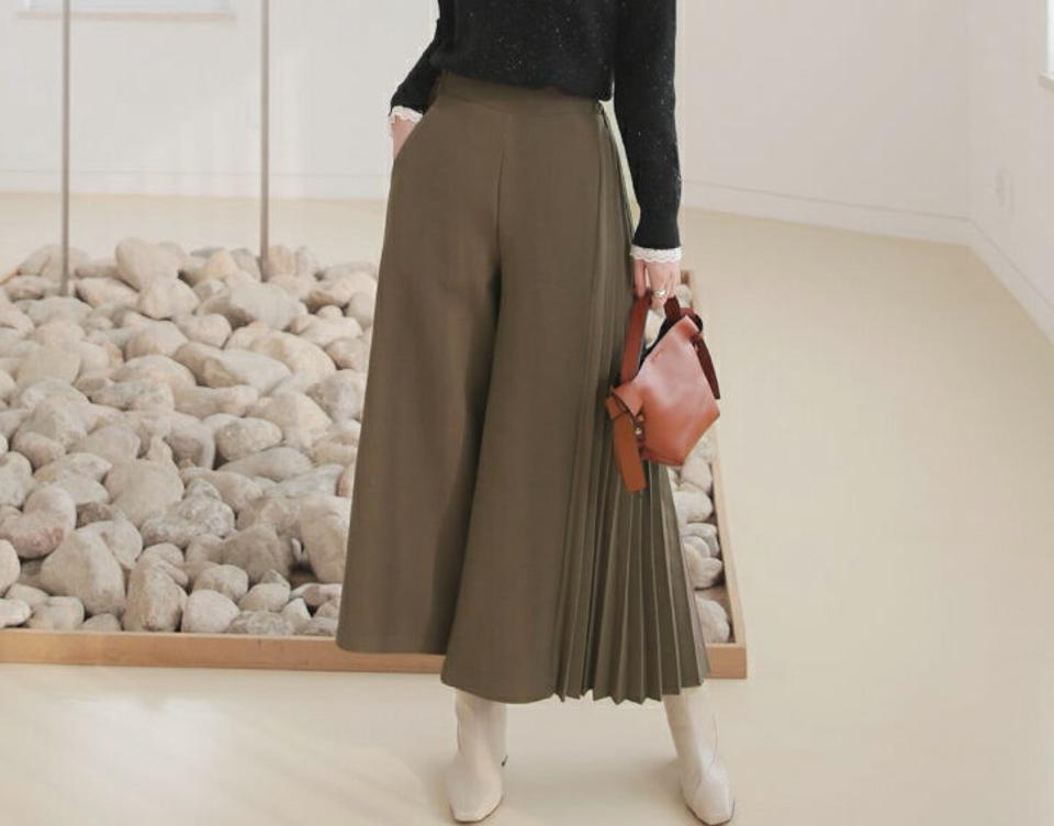【只今10%OFF】プリーツワイドパンツ・全2色・b65892 レディース 【pt】【パンツ ズボン ロングパンツ ワイド ワイドパンツ プリーツ プリーツパンツ 単色 無地 シンプル 大人 フェミニン 秋 冬 韓国 ファッション】【ハイホリHIHOLLI】