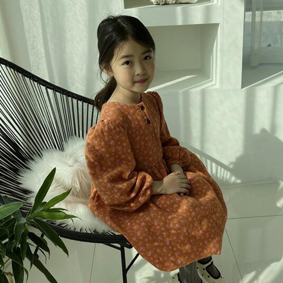 【キッズ30%OFF】カラーパターンボンディングワンピース・u09689 キッズ【3~8才】【ops】【ワンピース ロング ロングワンピース 長袖 ボンディング 総柄 可愛い かわいい レトロ 女の子 秋 冬 韓国 韓国子供服 子供 こども 子供服 こども服】【KIDS】