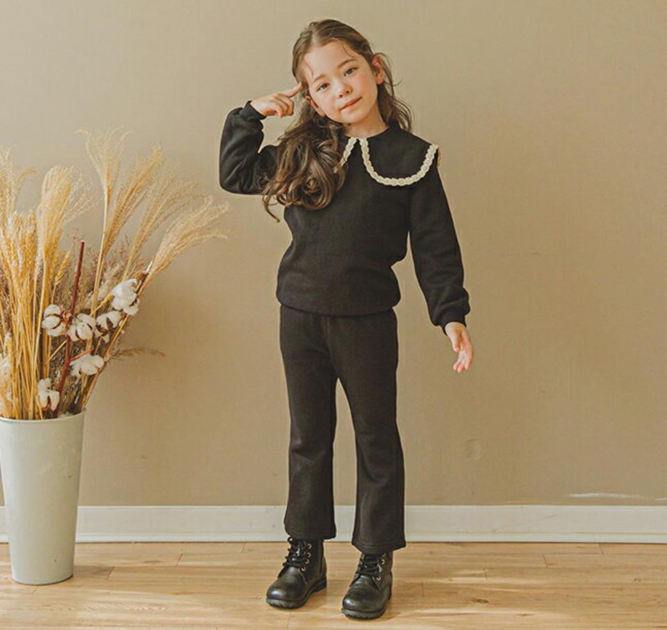 裏起毛レーストリムカラー上下SET(black)・p010087 キッズ【3~8才】【set】【セットアップ setup　トップス 長袖 レース 裏起毛 パンツ ズボン ロングパンツ 長ズボン かわいい 可愛い 女の子 冬 韓国 韓国子供服 子供 こども 子供服 こども服】【KIDS】