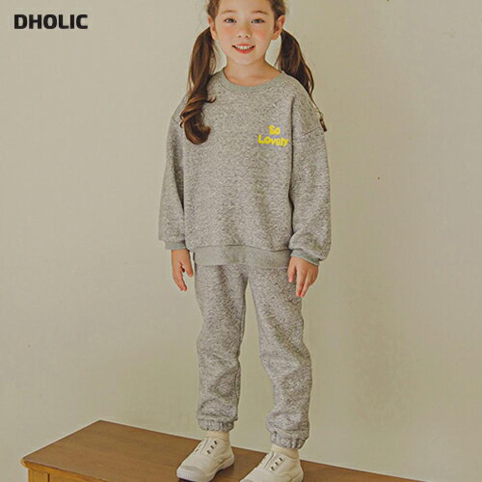 裏起毛Lovery上下SET(green)・p010102 キッズ 【3~8才】【pt】【韓国 ファッション セットアップ スウェット トレーナー Tシャツ ロングパンツ ジョガーパンツ レタリング ロゴ 女の子 男の子 キッズ 子供服 幼稚園 通学 通園 低学年 秋 冬】【KIDS】