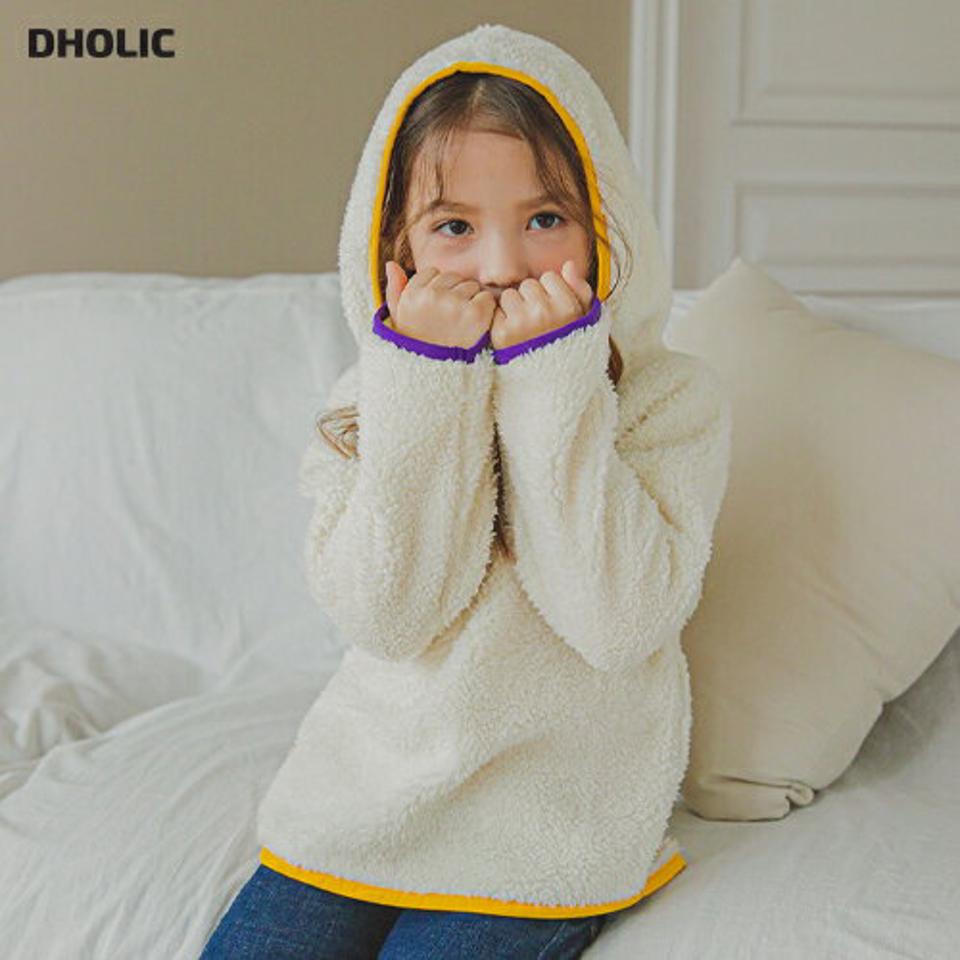 ポイント配色ロングフーディ(ivoly)・p009878 キッズ 【3~8才】【tops】【韓国 ファッション トップス フード パーカー スウェット トレーナー Tシャツ ボア ファー ロゴ 女の子 男の子 キッズ 子供 子供服 幼稚園 通学 通園 低学年 秋 冬】【KIDS】