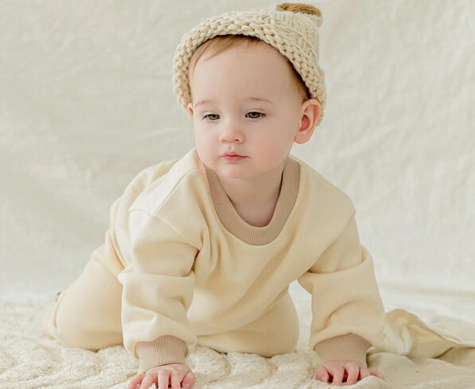 裏起毛配色スウェット上下SET(cream) p008854 キッズ 【0~2才】【SET】【韓国 ファッション セットアップ トレーナー Tシャツ パンツ ロング ルーズ 保温 暖かいキッズ 子供 子供用 ベビー 赤ちゃん ベビー用 赤ちゃん用 出産祝い 春 秋 冬】【KIDS】