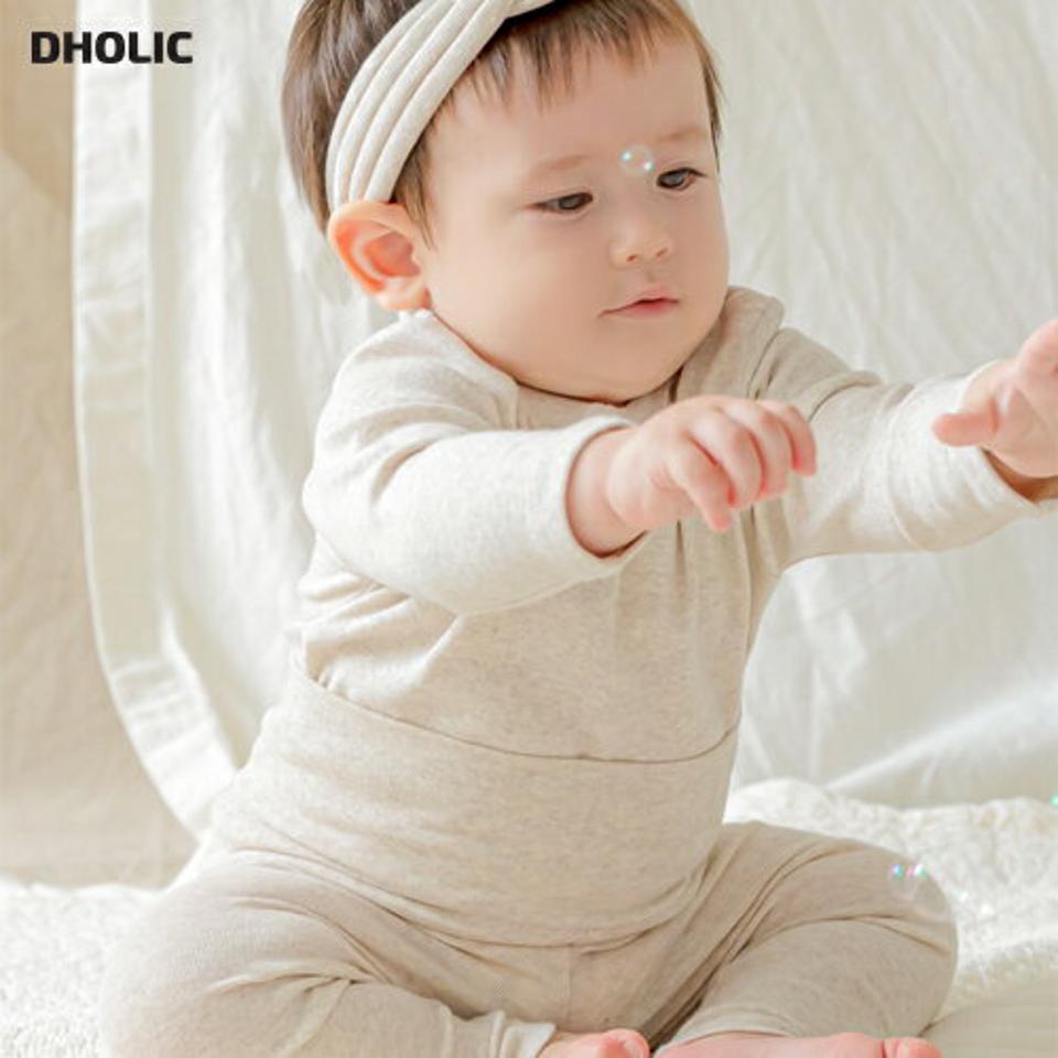 ルームウェア(oatmeal) p009022 【0~2才】【bc】【韓国 ファッション パジャマ 上下セット セットアップ Tシャツ カットソー 長袖 ロング パンツ スリム コットン子供 子供用 ベビー 赤ちゃん ベビー用 赤ちゃん用 出産祝い 秋 冬】【KIDS】