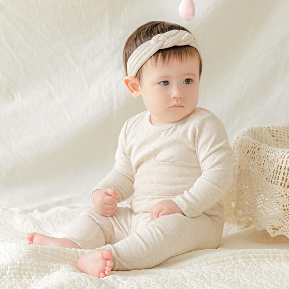 ルームウェア(oatmeal) p009022 【0~2才】【bc】【韓国 ファッション パジャマ 上下セット セットアップ Tシャツ カットソー 長袖 ロング パンツ スリム コットン子供 子供用 ベビー 赤ちゃん ベビー用 赤ちゃん用 出産祝い 秋 冬】【KIDS】