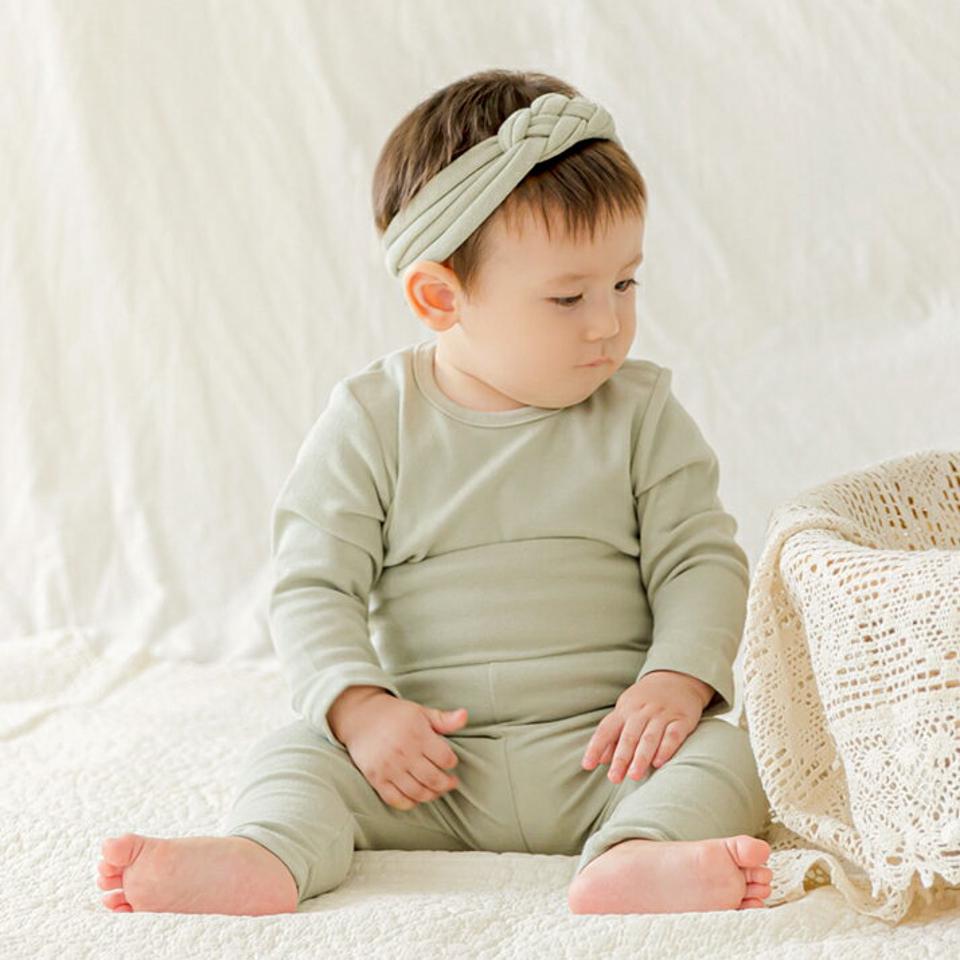 ルームウェア(mint) p009023 【0~2才】【bc】【韓国 ファッション パジャマ 上下セット セットアップ Tシャツ カットソー 長袖 ロング パンツ スリム コットン子供 子供用 ベビー 赤ちゃん ベビー用 赤ちゃん用 出産祝い 春 秋 冬】【KIDS】