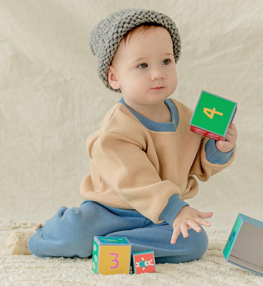 裏起毛配色スウェット上下SET(beige) p008857 キッズ 【0~2才】【SET】【韓国 ファッション セットアップ トレーナー Tシャツ パンツ ロング ルーズ 保温 暖かいキッズ 子供 子供用 ベビー 赤ちゃん ベビー用 赤ちゃん用 出産祝い 春 秋 冬】【KIDS】