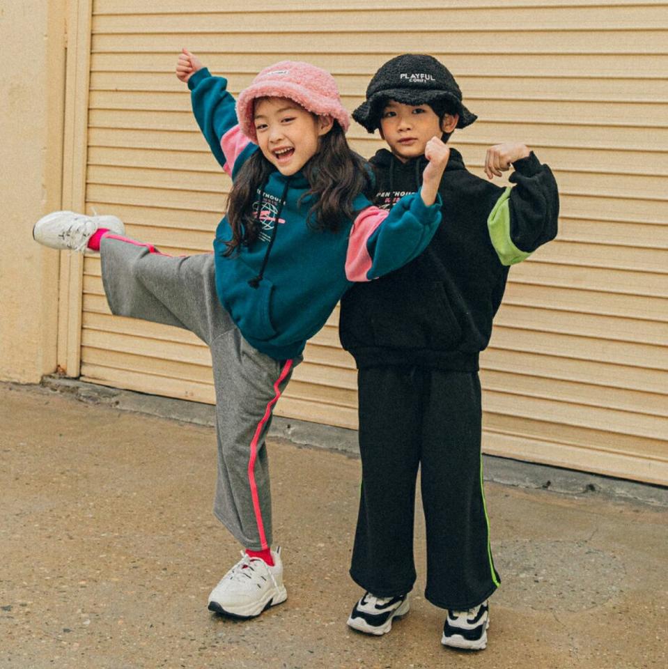 裏起毛ラインワイドパンツ(junior)・u10624 キッズ【9~17才】【pt】【パンツ ズボン ロングパンツ 長ズボン ワイド ワイドパンツ 裏起毛 ラインパンツ カジュアル ラフ 女の子 男の子 冬 韓国 韓国子供服 子供 こども 子供服 こども服】【KIDS】