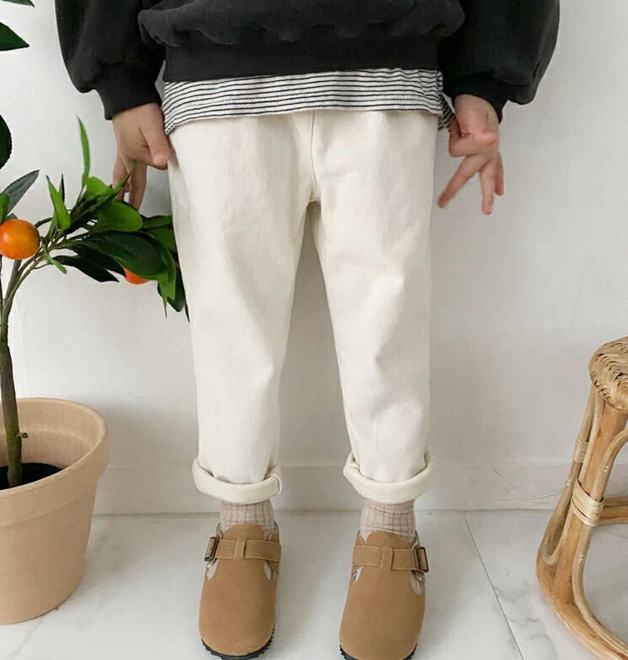 両起毛コットンパンツ・p009834 キッズ【3~8才】【pt】【パンツ ズボン ロングパンツ 長ズボン コットン 綿 裏起毛 起毛 両起毛 カジュアル 単色 無地 シンプル 女の子 男の子 秋 冬 韓国 韓国子供服 子供 こども 子供服 こども服】【KIDS】