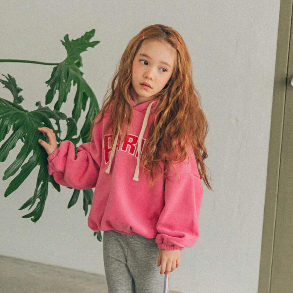 【キッズ30%OFF】裏起毛PARISフーディ(JUNIOR)・u10464 キッズ【9~17才】【tops】【トップス パーカー フード フーディー フーディ 長袖 ロゴ ロゴトップス　裏起毛 ストリート ラフ 女の子 男の子 冬 韓国 韓国子供服 子供 こども 子供服 こども服】【KIDS】