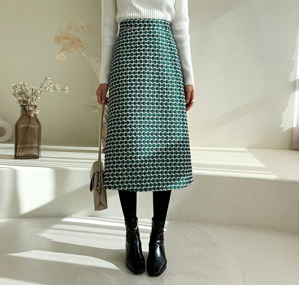 サークルパターンフレアスカート・全2色・b56538 レディース 【sk】【韓国 ファッション ボトムス スカート ロング パターン フレア Aライン スリット サークル バックゴム ボリューミー ファスナー付き フェミニン 大人 カジュアル 秋 冬】