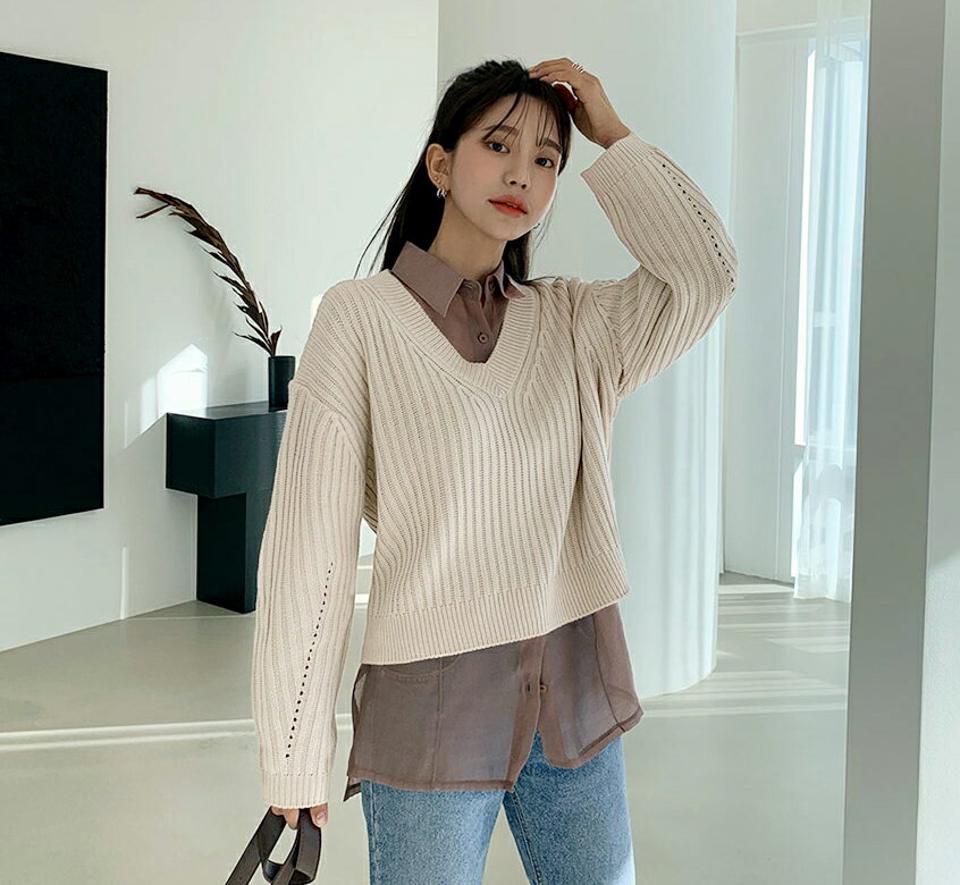 Vネックバックリボンニット・全4色・t56524 レディース 【tops】【韓国 ファッション トップス ニット 長袖 Vネック リボン バックスリット 無地 ルーズ ロングスリーブ ショート クロップド カジュアル 秋 冬】