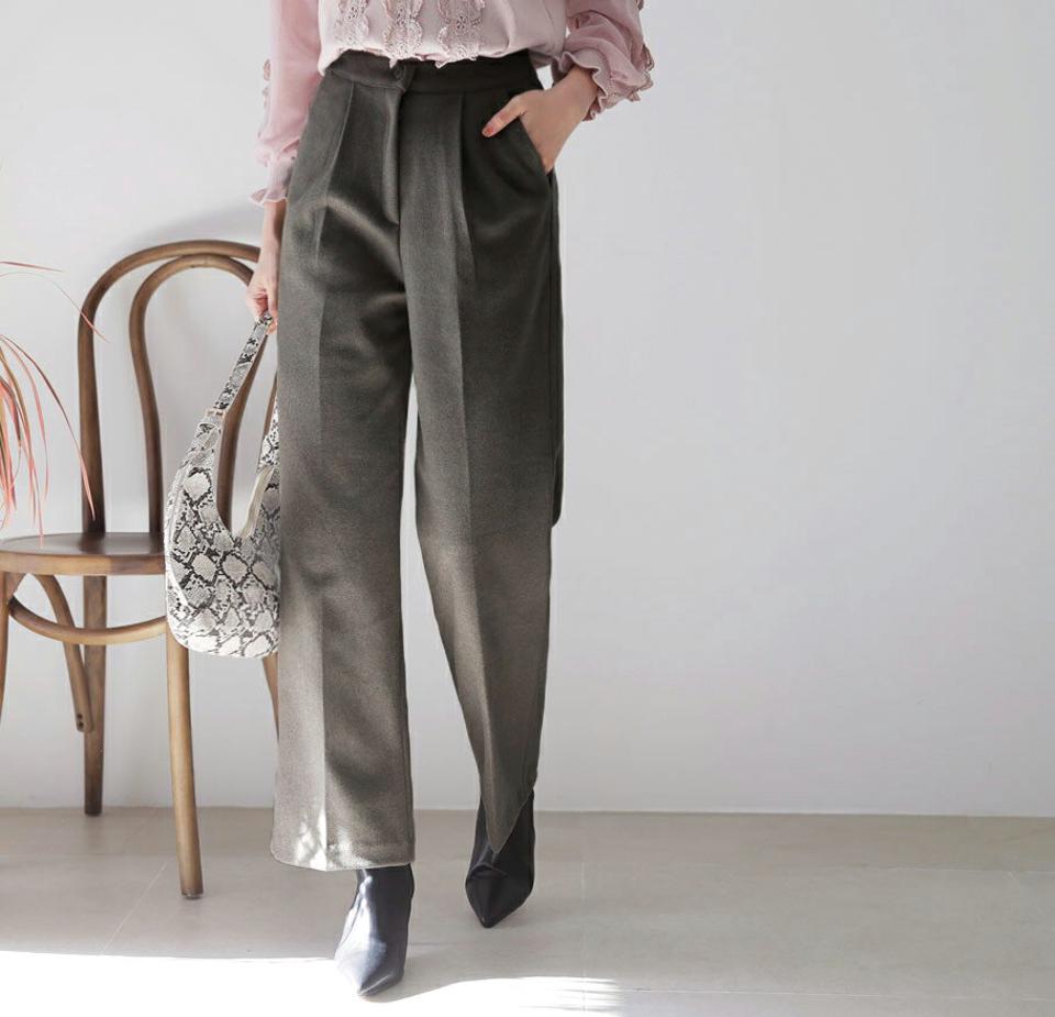 タックストレートパンツ・全2色・t65929 レディース 【pt】【パンツ ズボン ロングパンツ ストレート ストレートパンツ 単色 無地 シンプル タック オフィスカジュアル きれいめ 秋 冬 韓国 ファッション】【ハイホリHIHOLLI】