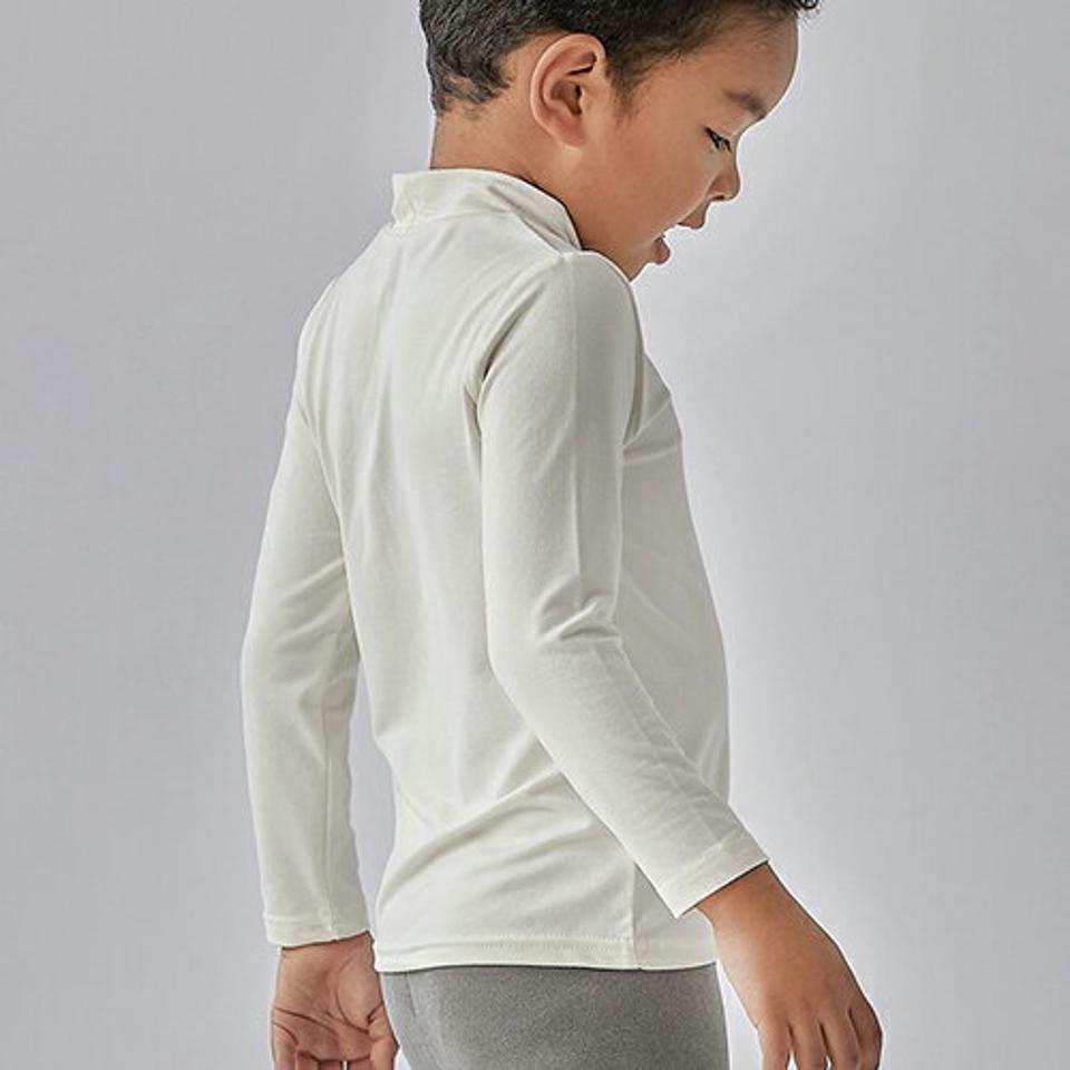 【キッズ30%OFF】ハーフネックTシャツ(kids)・u10694 キッズ【3~8才】【tops】【トップス Tシャツ 長袖 単色 無地 シンプル ロンT 無地T ハーフネック ベーシック カジュアル 女の子 男の子 秋 冬 韓国 韓国子供服 子供 こども 子供服 こども服】【KIDS】
