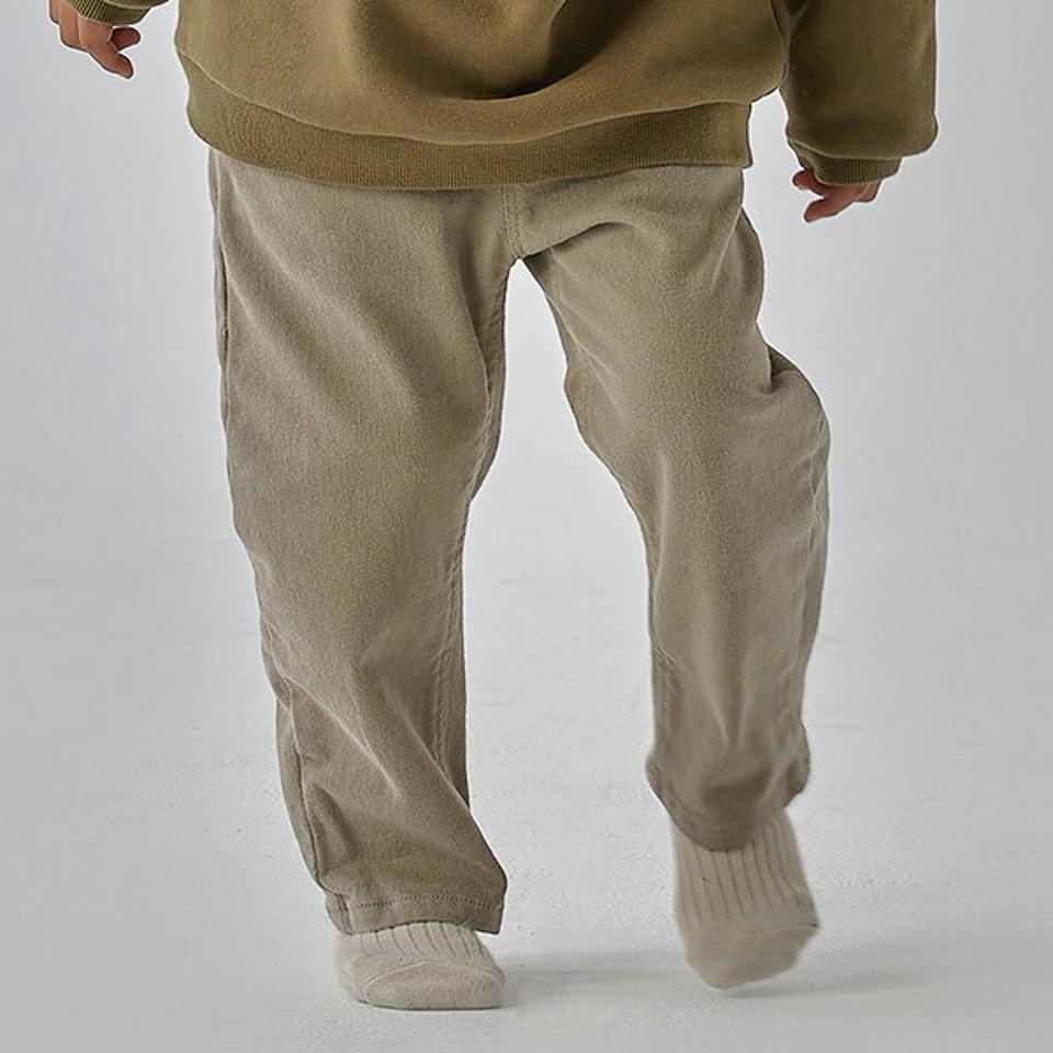 【キッズ30%OFF】裏起毛ストレートパンツ(kids)・u10682 キッズ【3~8才】【pt】【パンツ ズボン ロングパンツ 長ズボン ストレートパンツ ストレート 単色 無地 シンプル 裏起毛 カジュアル 女の子 男の子 冬 韓国 韓国子供服 子供 こども 子供服 こども服】【KIDS】