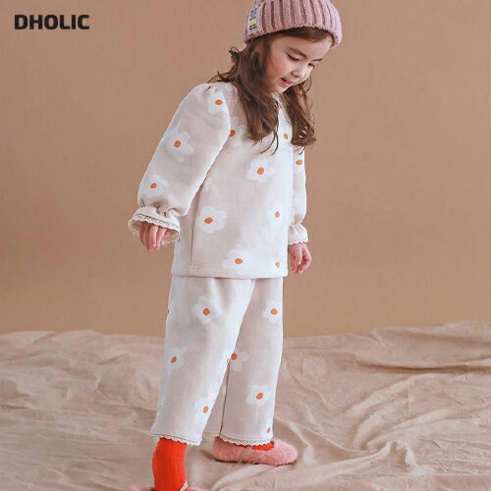 両起毛デイジーパターン上下SET・p010650 キッズ【3~8才】【set】【セットアップ setup トップス 長袖 パンツ ズボン ロングパンツ 長ズボン 花柄 フラワー 可愛い かわいい 裏起毛 女の子 男の子 冬 韓国 韓国子供服 こども 子供服 こども服】【KIDS】【WS】