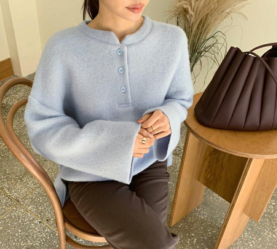 ヘンリーネックTシャツ・全3色・t66022 レディース 【tops】【トップス 長袖 ヘンリーネック 単色 無地 シンプル カジュアル 柔らかい スリット ラウンドネック ルーズ パステル 秋 冬 韓国 ファッション】【ハイホリHIHOLLI】