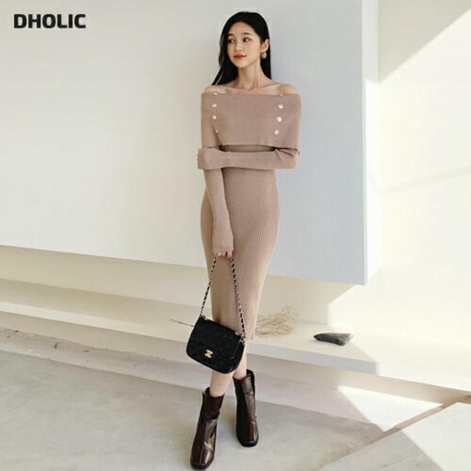 ボタンオフショルワンピース・全2色・b64707 レディース 【ops】【韓国 ファッション ワンピース ロング フィット リブ ミディ オフショルダー ボタン 長袖 ニット 無地 スリム フィット 細身 フェミニン 上品 カジュアル 秋 冬】