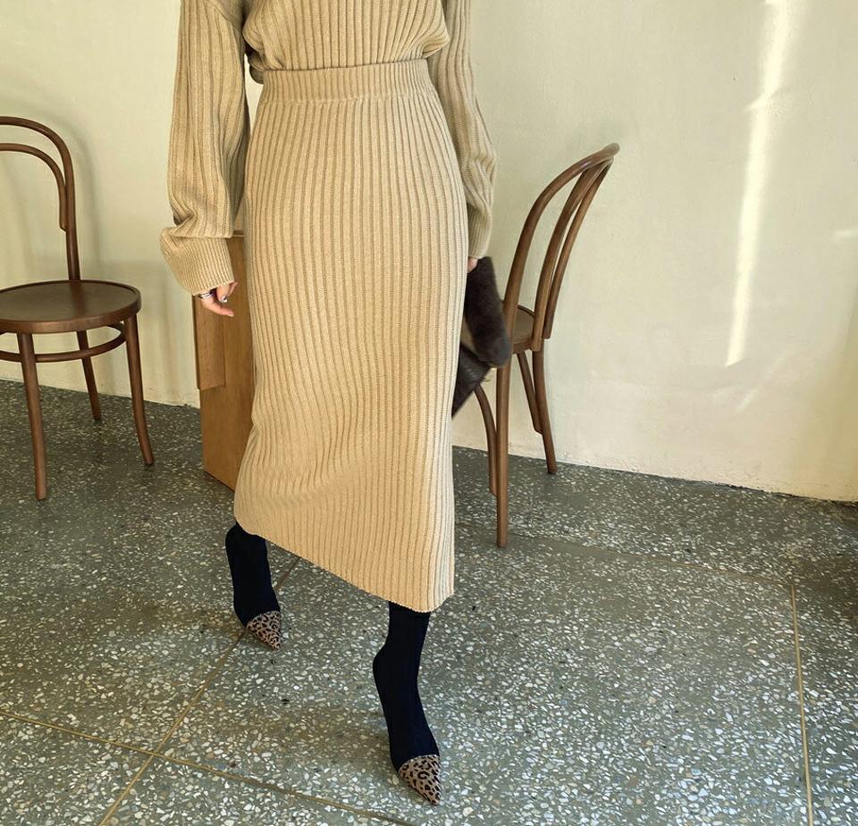 リブニットスカート・全3色・t66036 レディース 【sk】【スカート ロング ロングスカート ニット ニットスカート リブ リブニット 単色 無地 シンプル カジュアル ウエストゴム Hライン 秋 冬 韓国 ファッション】【ハイホリHIHOLLI】