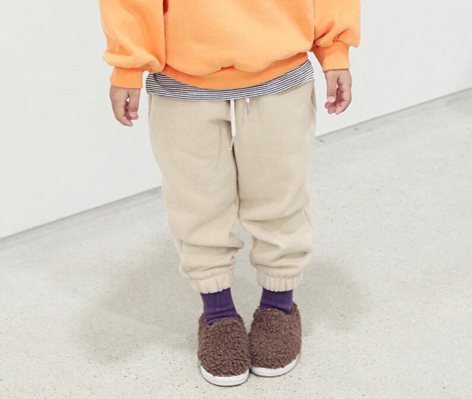 両起毛スウェットパンツ・p010613 キッズ【3~8才】【pt】【パンツ ズボン ロングパンツ 長ズボン スウェット 裏起毛 起毛 ラフ カジュアル 単色 無地 シンプル 女の子 男の子 冬 韓国 韓国子供服 子供 こども 子供服 こども服】【KIDS】