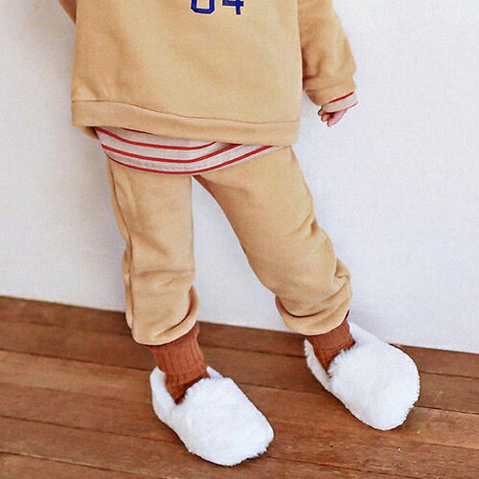 【キッズ30%OFF】両起毛スウェットパンツ・p010405 キッズ【3~8才】【pt】【パンツ ズボン ロングパンツ 長ズボン スウェット 裏起毛 起毛 単色 無地 シンプル ベーシック カジュアル ラフ 女の子 男の子 冬 韓国 韓国子供服 子供 こども 子供服 こども服】【KIDS】