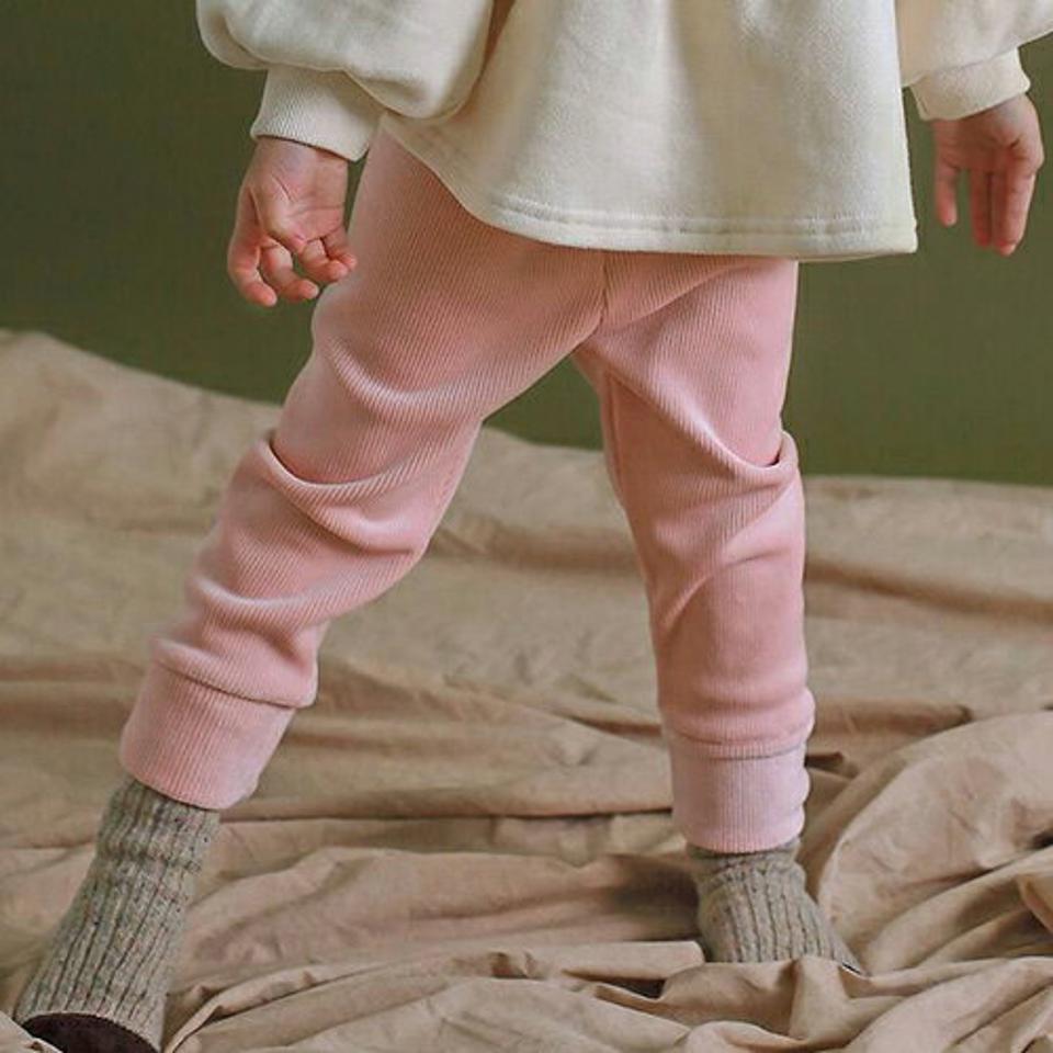 【キッズ30%OFF】裏起毛リブパンツ・p010632 キッズ【3~8才】【pt】【パンツ ズボン ロングパンツ 長ズボン リブ リブパンツ 単色 無地 シンプル 裏起毛 起毛 カジュアル ラフ 女の子 男の子 冬 韓国 韓国子供服 子供 こども 子供服 こども服】【KIDS】