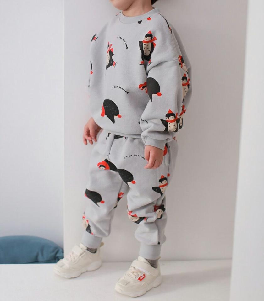 裏起毛ペンギンパターンスウェット上下SET・u10556 キッズ 【3~8才】【pt】【韓国 ファッション セットアップ スウェット トレーナー 長袖 ロング パンツ ジョガーパンツ 無地 女の子 男の子 キッズ 子供 子供服 幼稚園 通学 通園 低学年 秋 冬】【KIDS】