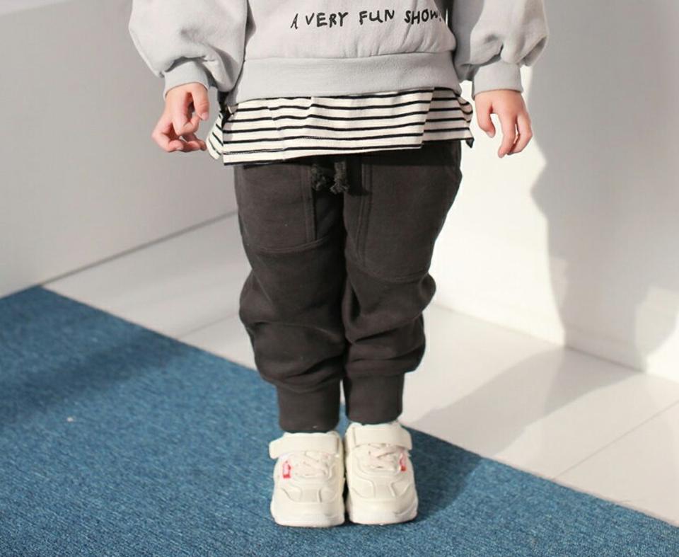 【キッズ30%OFF】裏起毛ポケットジョガーパンツ・u10551 キッズ 【3~8才】【pt】【韓国 ファッション ボトムス パンツ ロング スウェットパンツ ウエストゴム 運動 アウトドア お遊び 無地 女の子 男の子 キッズ 子供 子供服 幼稚園 通学 通園 低学年 秋 冬】【KIDS】