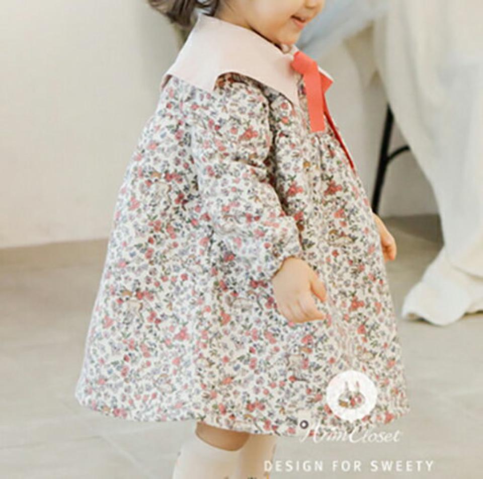 起毛リボンカラーフラワーワンピース・p010534 キッズ 【3~8才】【ops】【韓国 ファッション ワンピース ミディワンピース ミドル ミディアム 膝丈 フレア Aライン 長袖 女の子 小花柄 キッズ 子供 子供服 幼稚園 通学 通園 低学年 秋 冬】【KIDS】