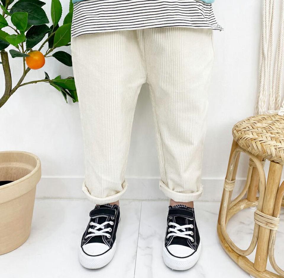 【キッズ30%OFF】コーデュロイパンツ・p010489 キッズ 【3~8才】【pt】【韓国 ファッション ボトムス パンツ ロング テーパード スリム 細身 ウエストゴム リブパンツ 女の子 男の子 キッズ 子供 子供服 幼稚園 通学 通園 低学年 秋 冬】【KIDS】