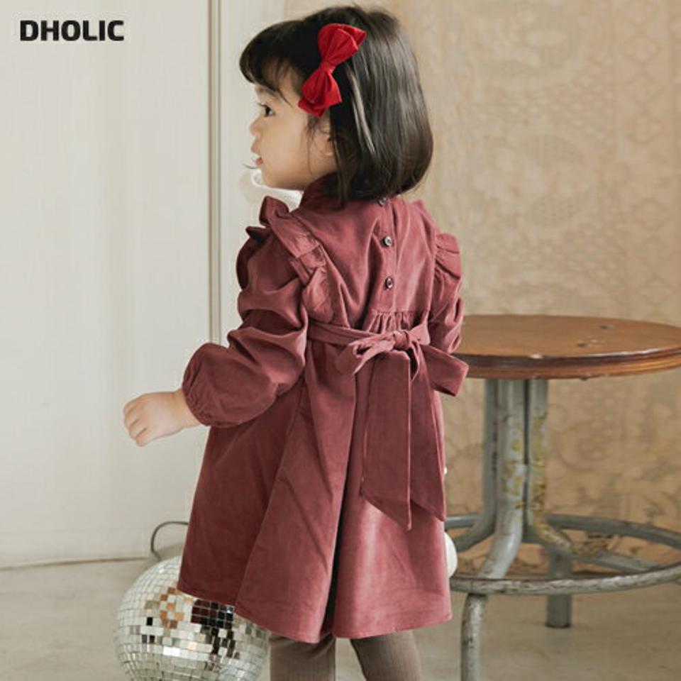 バックボタンコーデュロイフリルワンピース・p010530 キッズ 【3~8才】【ops】【韓国 ファッション ワンピース ミディワンピース ミドル ミディアム 膝丈 フレア Aライン 長袖 女の子 キッズ 子供 子供服 幼稚園 通学 通園 低学年 秋 冬】【KIDS】