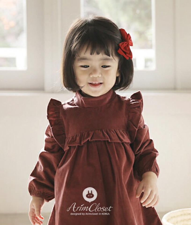 バックボタンコーデュロイフリルワンピース・p010530 キッズ 【3~8才】【ops】【韓国 ファッション ワンピース ミディワンピース ミドル ミディアム 膝丈 フレア Aライン 長袖 女の子 キッズ 子供 子供服 幼稚園 通学 通園 低学年 秋 冬】【KIDS】