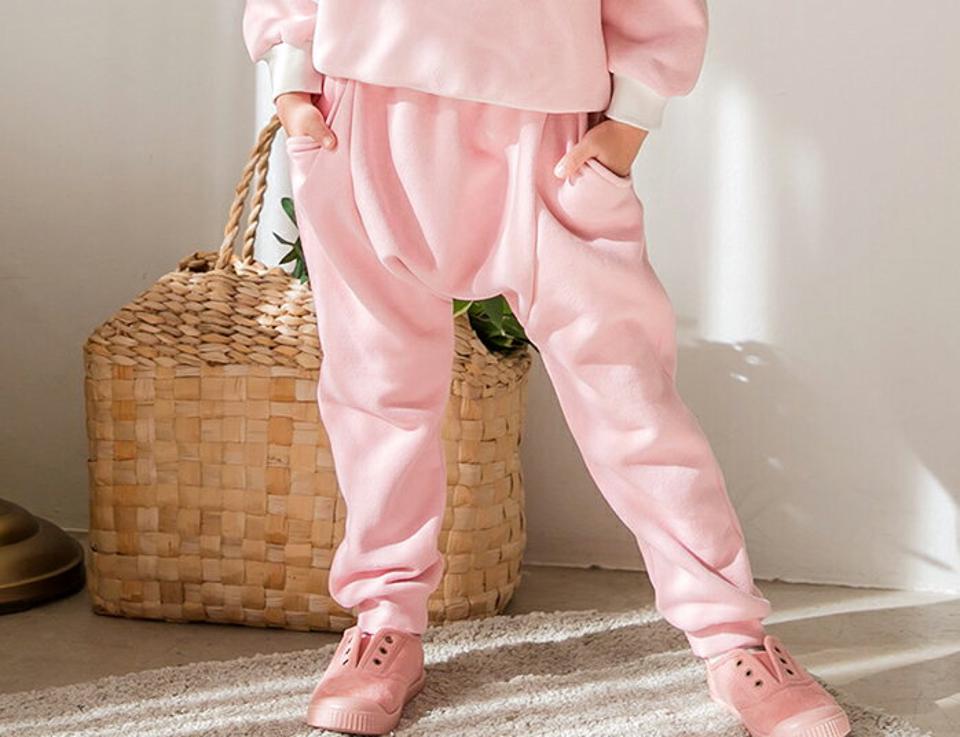 両起毛バギージョガーパンツ・p010528 キッズ 【3~8才】【pt】【韓国 ファッション ボトムス パンツ バギーパンツ スウェットパンツ ウエストゴム 運動 アウトドア お遊び 無地 女の子 男の子 キッズ 子供服 幼稚園 通学 通園 低学年 秋 冬】【KIDS】