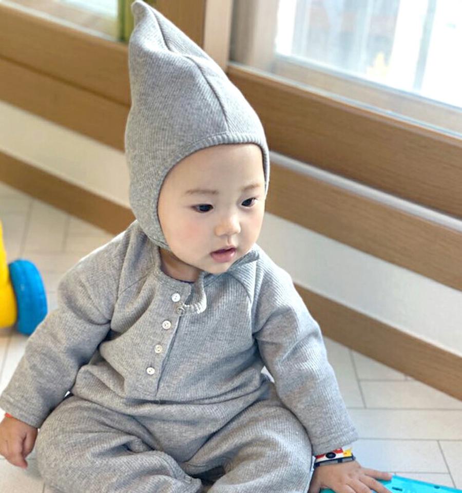 【キッズ30%OFF】帽子SETリブロンパース・u08732 キッズ【0~2才】【bc】【ボディスーツ ボディースーツ 長袖 パンツ ズボン ロングパンツ 長ズボン　帽子 セット set リブ 単色 無地 シンプル 女の子 男の子 秋 冬 韓国 韓国子供服 子供 こども 子供服 こども服】【KIDS】