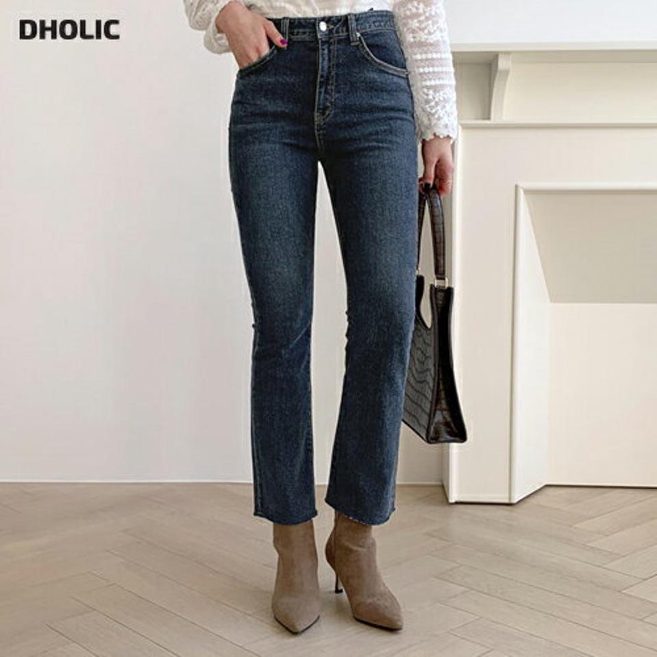 裏起毛スリムデニムパンツ・全1色・t61374 レディース 【pt】【韓国 ファッション ボトムス パンツ ロング ストレート 細身 ハイウエスト 10分丈 保温性 裏起毛 スリム デニム ボタン ファスナー ポケット ベルトループ ブーツカット カジュアル 秋 冬】