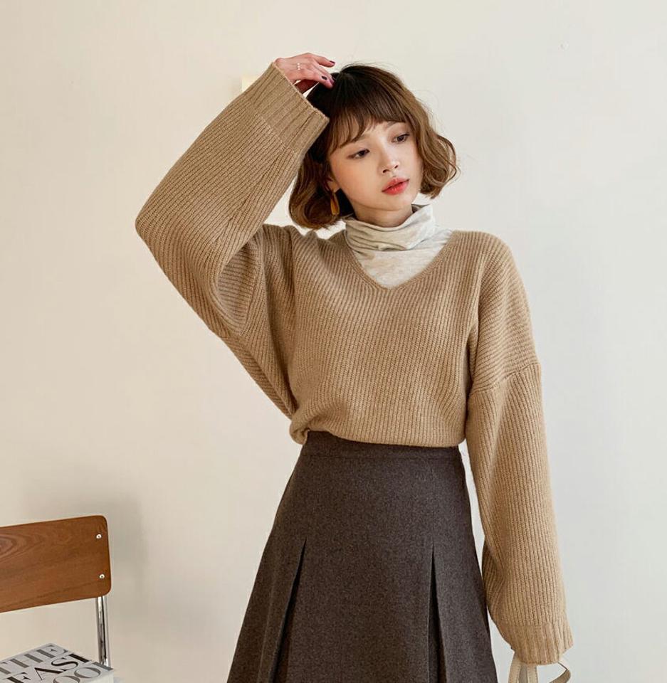 ルーズVネックニット・全3色・t61347 レディース 【tops】【韓国 ファッション トップス ニット 長袖 ハイゲージ ロングスリーブ ルーズ ゆったり Vネック ドロップショルダー クロップド ぼわん袖 ストライプ ライン 細身 カジュアル 秋 冬】
