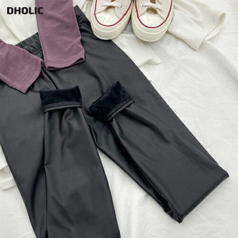 裏起毛レザー調レギンス・全1色・b66046 レディース 【pt】【レギンス パンツ ズボン ロングパンツ 長ズボン レザー 単色 無地 シンプル 大人 シック 裏起毛 ウエストゴム 冬 韓国 ファッション】【ハイホリHIHOLLI】