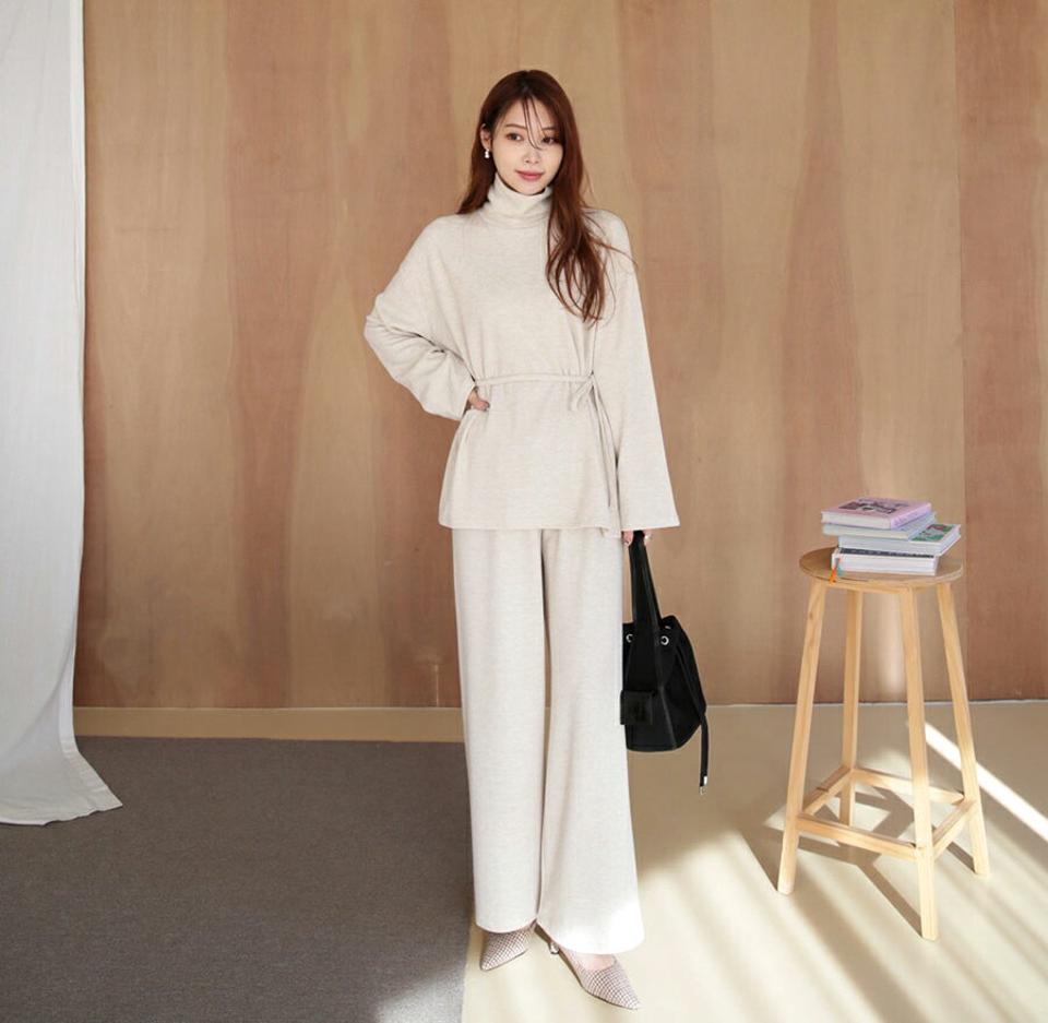 ストラップ付裏起毛リブTシャツ&パンツSET・全3色・t66031 レディース 【pt】【セットアップ setup トップス 長袖 ストラップ 裏起毛 パンツ ズボン ロングパンツ 単色 無地 ハイネック カジュアル 秋 冬 韓国 ファッション】【ハイホリHIHOLLI】