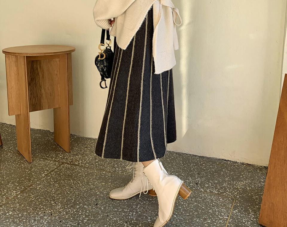 ファータッチストライプスカート・全2色・b66039 レディース 【sk】【スカート ミディ丈 ミディスカート ストライプ柄 ニット ニットスカート ウエストゴム カジュアル 大人 秋 冬 韓国 ファッション】【ハイホリHIHOLLI】