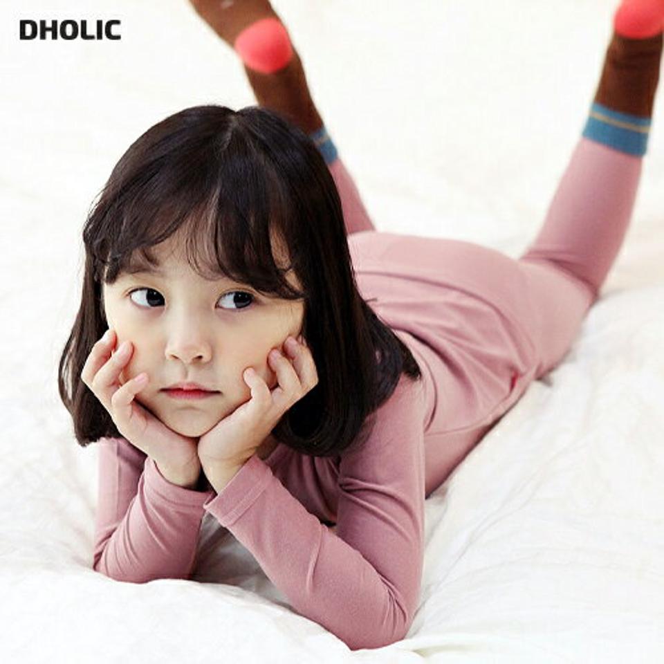 ベーシックルームウェア上下SET・p010759 キッズ 【3~8才】【uw】【韓国 ファッション パジャマ セットアップ 無地 スリム 細身 タイト Tシャツ パンツ 長袖 ロング インナー 下着 肌着 キッズ 子供 子供服 幼稚園 通学 通園 低学年 秋 冬】【KIDS】