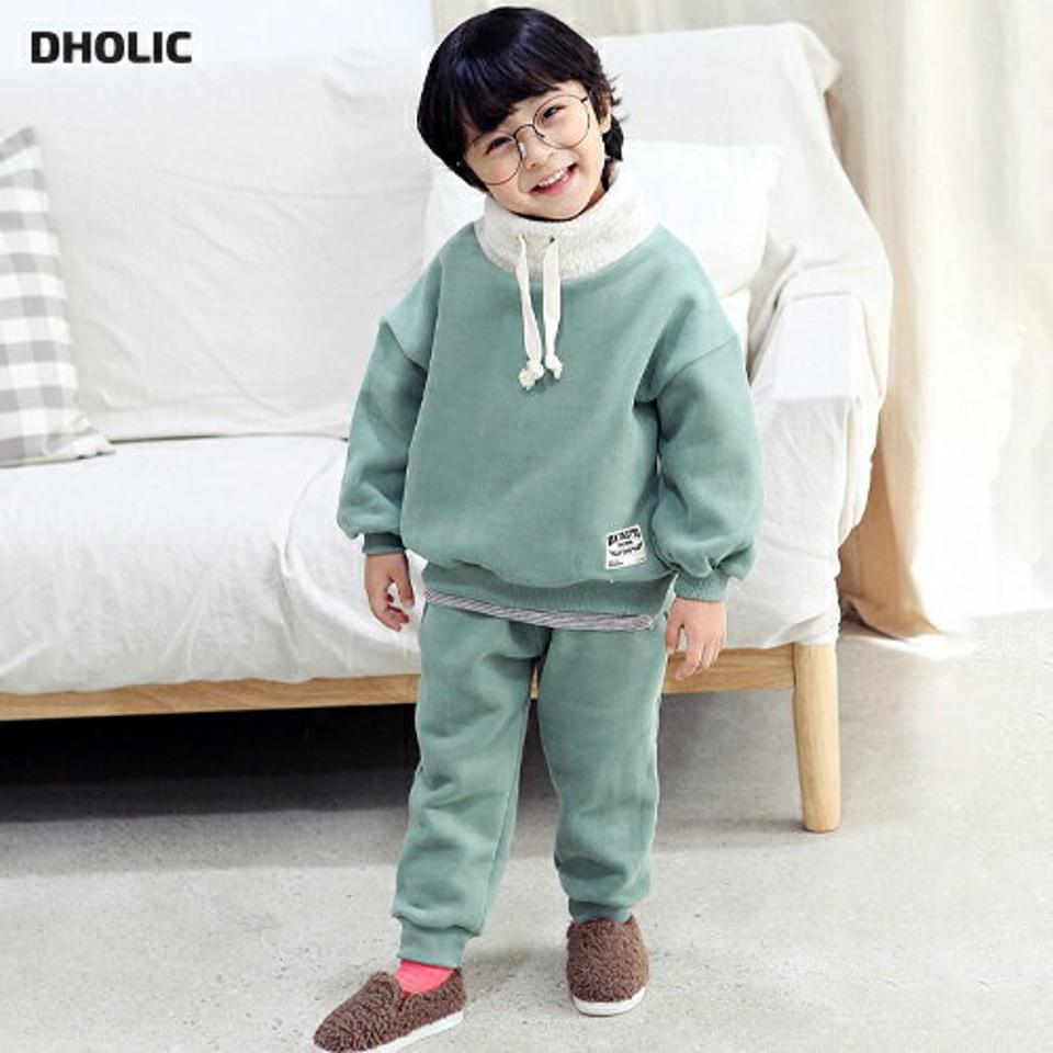 両起毛ボアネックスウェット上下SET・p010801 キッズ 【3~8才】【pt】【韓国 ファッション セットアップ スウェット トレーナー 長袖 ロング パンツ ジョガーパンツ 無地 女の子 男の子 ハイネック キッズ 子供 子供服 幼稚園 通学 通園 秋 冬】【KIDS】