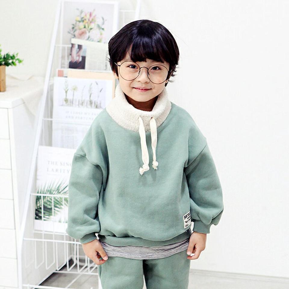 両起毛ボアネックスウェット・p010797 キッズ 【3~8才】【tops】【韓国 ファッション トップス スウェット トレーナー 長袖 女の子 男の子 Tシャツ デイリー ルーズ ゆったり ハイネック キッズ 子供 子供服 幼稚園 通学 通園 低学年 秋 冬】【KIDS】
